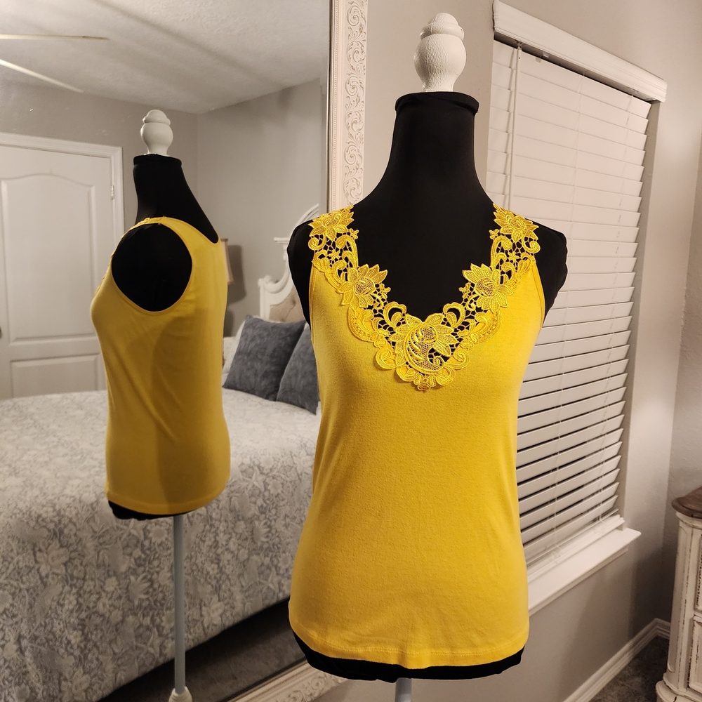 Elegant Yellow Lace Trim Tank Top